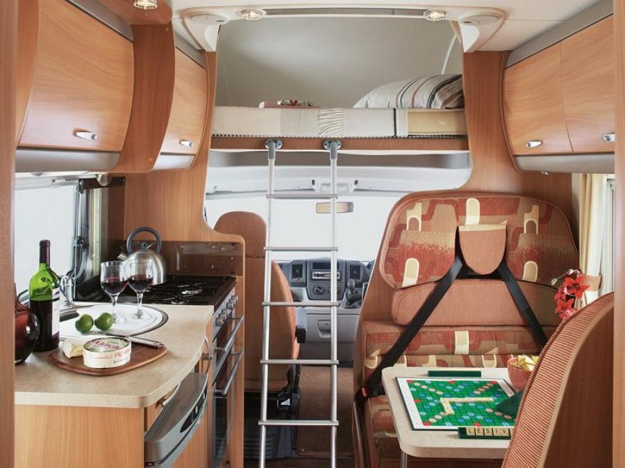 Интерьер Swift Motorhomes Sundance 630 L 2007 года  (фото 4 из 4)